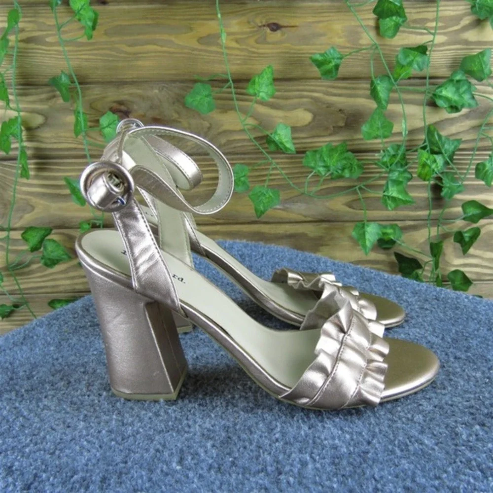 Indigo rd. Women's Ankle Strap Rosegold Leather Sz 8 Medium‎ Gently Used 2025